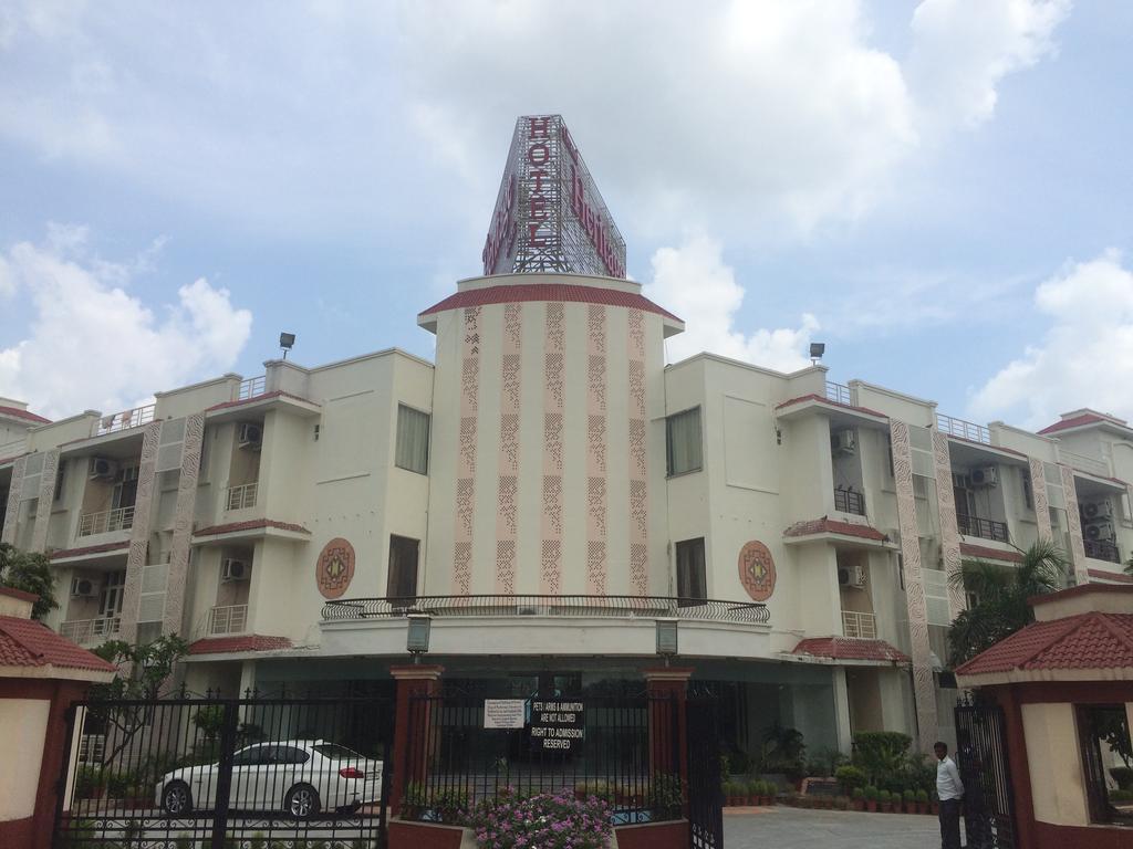 Grand Heritage Resort Greater Noida Kültér fotó